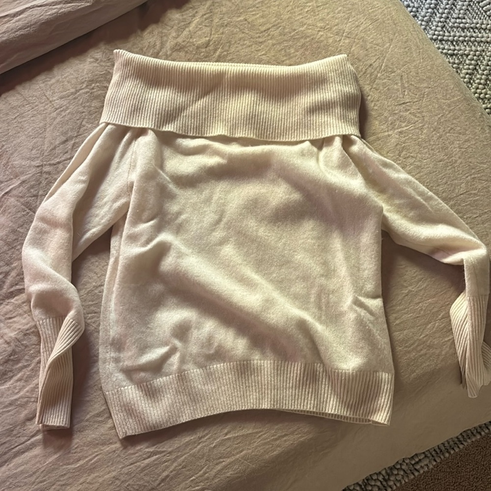 Never worn, but tags off. Beautiful cashmere.
